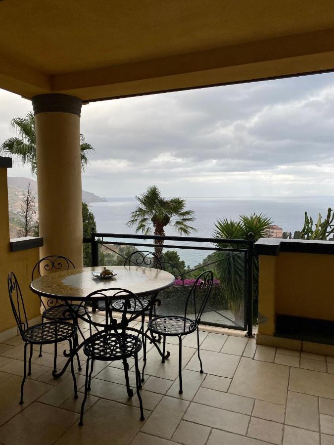 Taormina Bella Vista Apartment In Center With Pool By Taormina Holidays Dış mekan fotoğraf